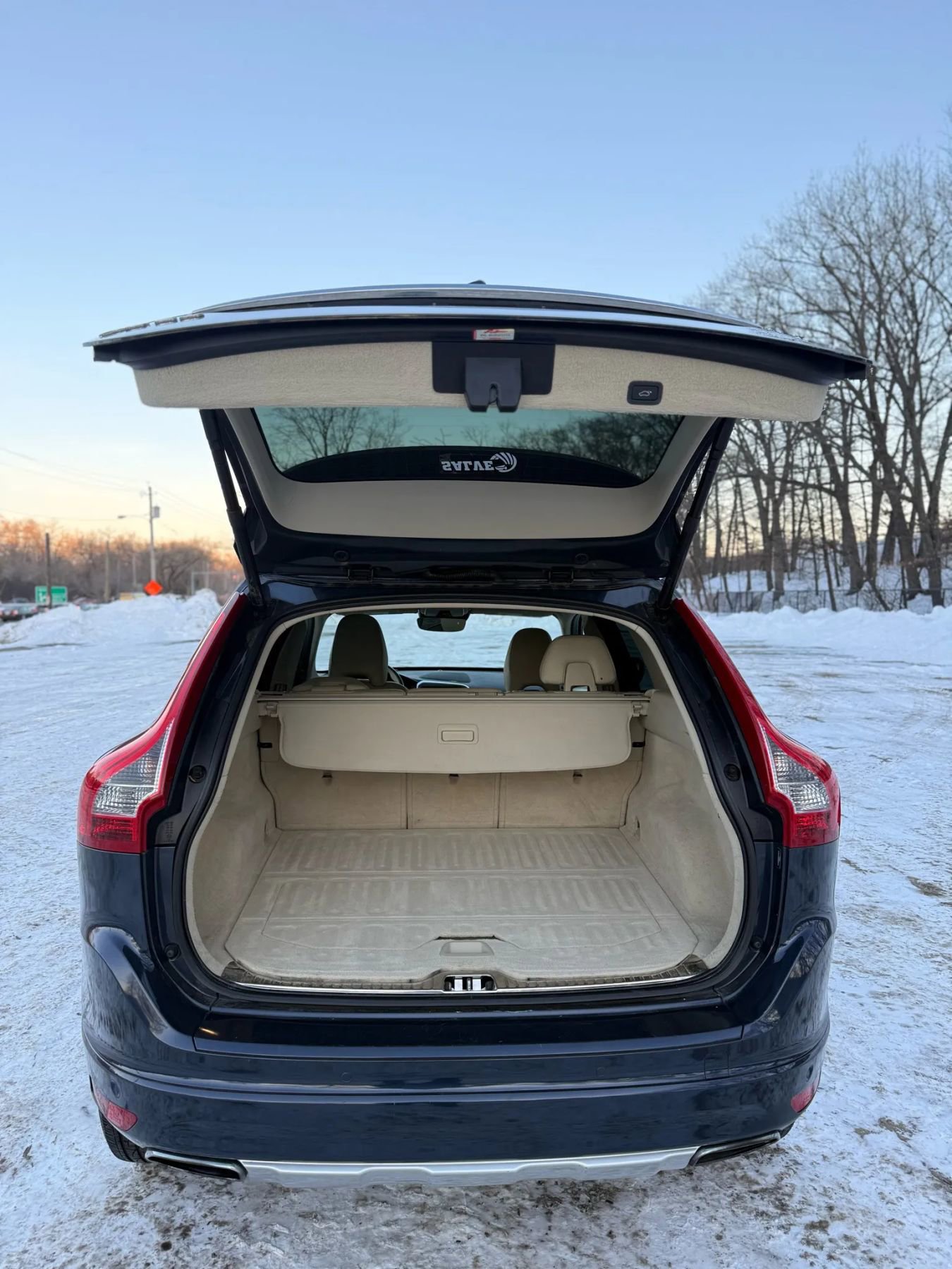 Used 2015 Volvo XC60 T5 Platinum FWD image 13