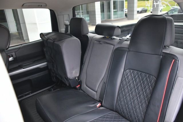 Used 2017 Toyota Tundra SR5 w/ SR5 Upgrade Package AWD/4WD image 13