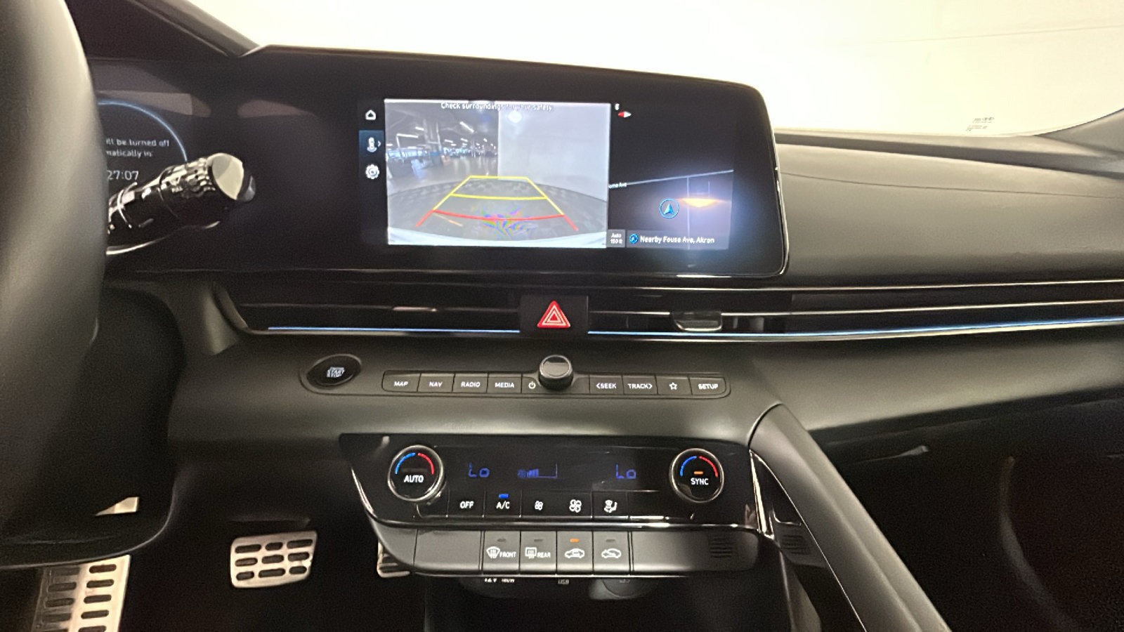 Used 2025 Hyundai Elantra SEL FWD image 28