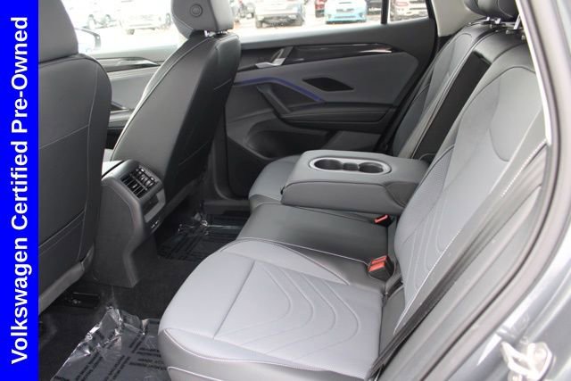 Used 2025 Volkswagen Tiguan SE image 23