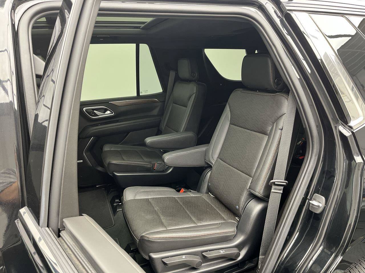 Certified 2021 Chevrolet Tahoe High Country AWD/4WD image 12