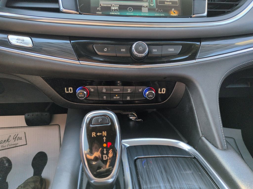Used 2018 Buick Enclave Essence AWD/4WD image 18