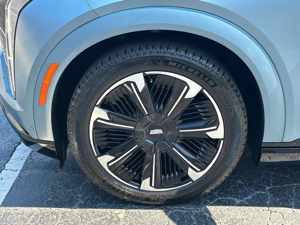Certified 2025 Cadillac Escalade IQ Sport 2 AWD/4WD image 11