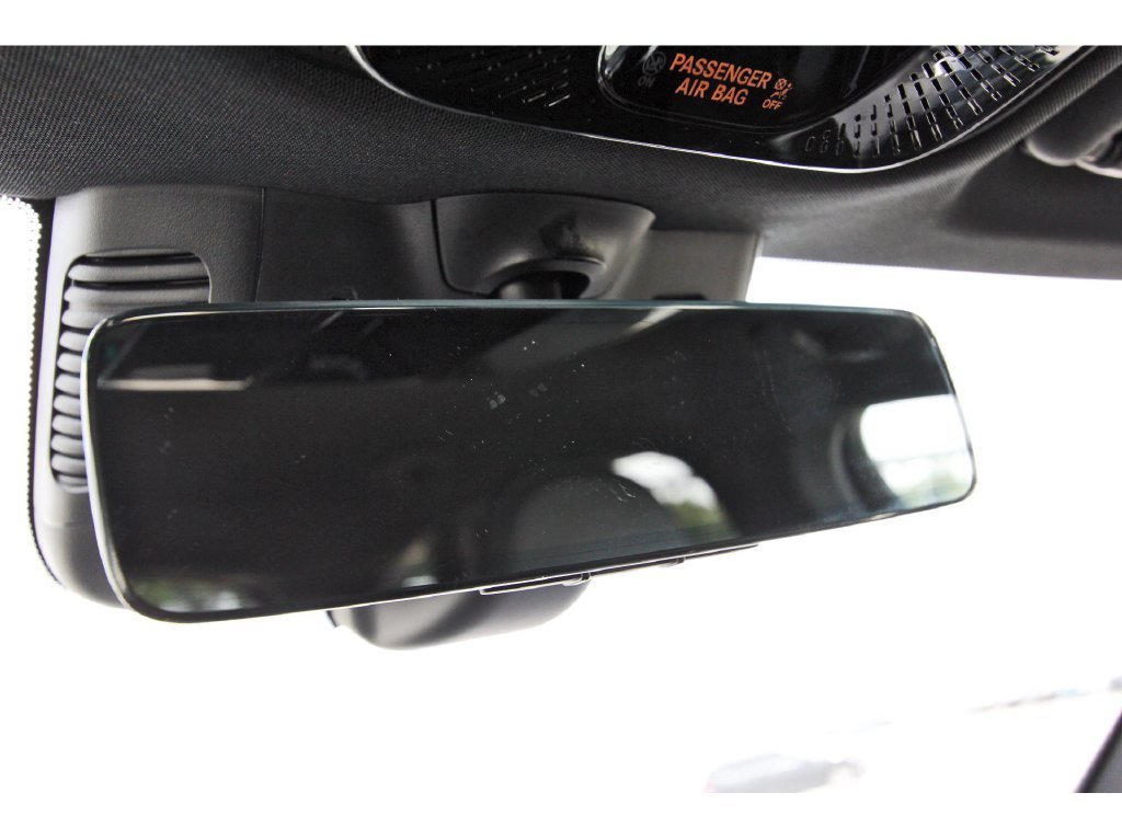 Used 2024 Mercedes-Benz GLC 300 4MATIC image 26
