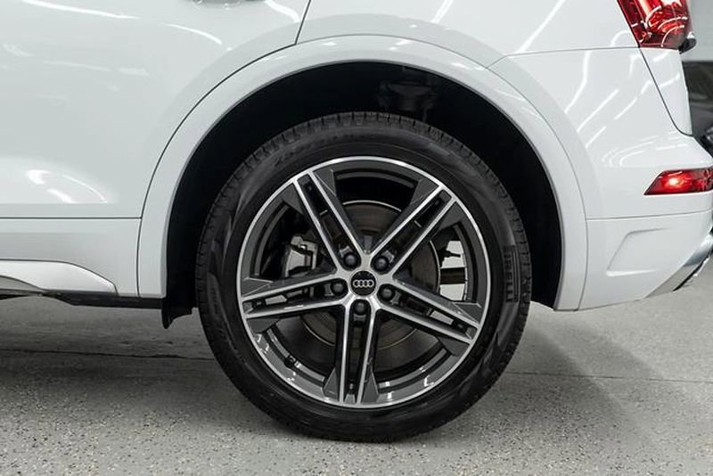 Used 2025 Audi Q5 e Premium image 35