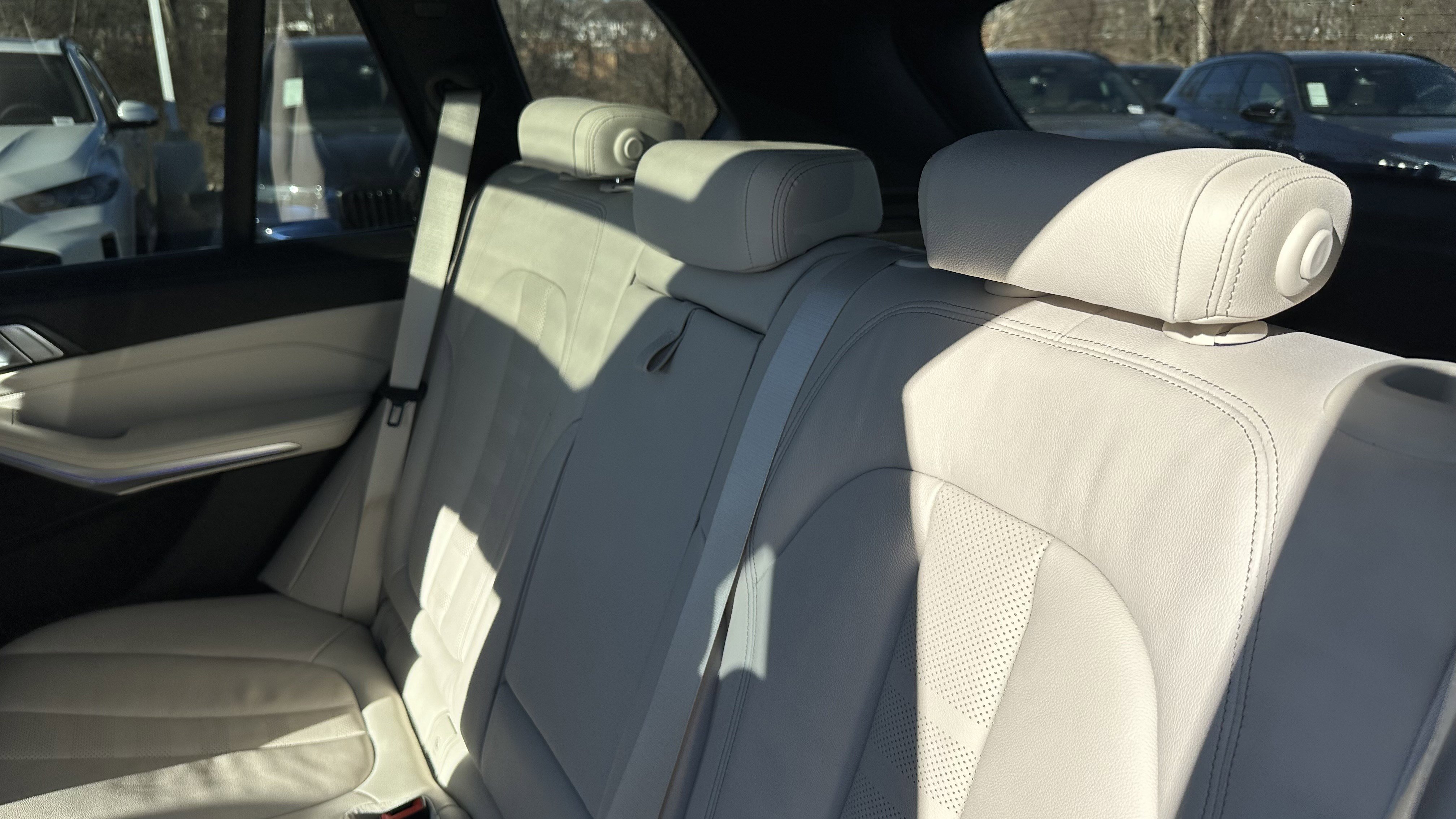 Used 2020 BMW X5 xDrive40i w/ Convenience Package image 32