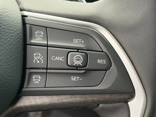 New 2026 Jeep Grand Cherokee L 4WD image 18