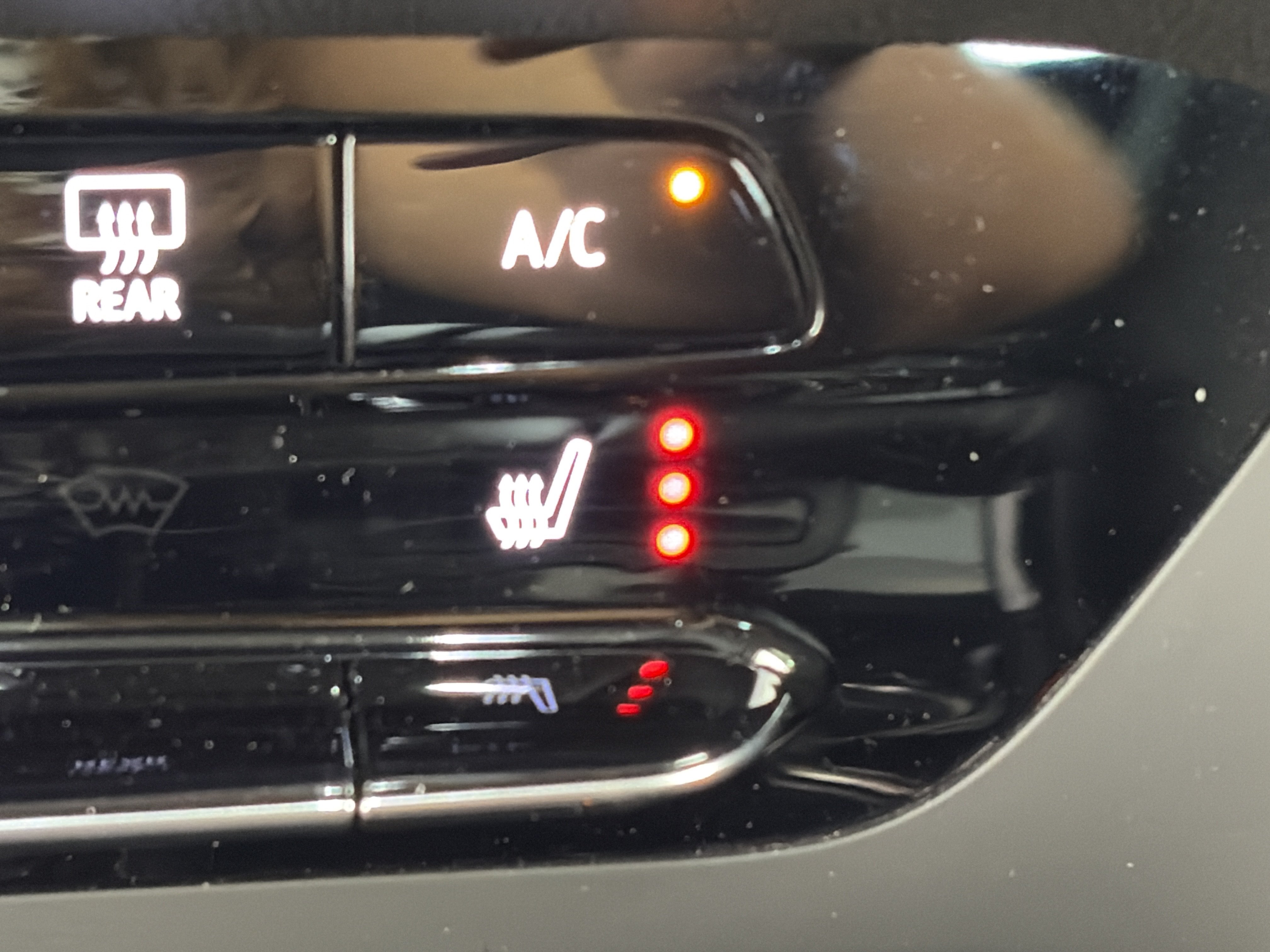 Used 2022 Buick Envision Preferred FWD image 24