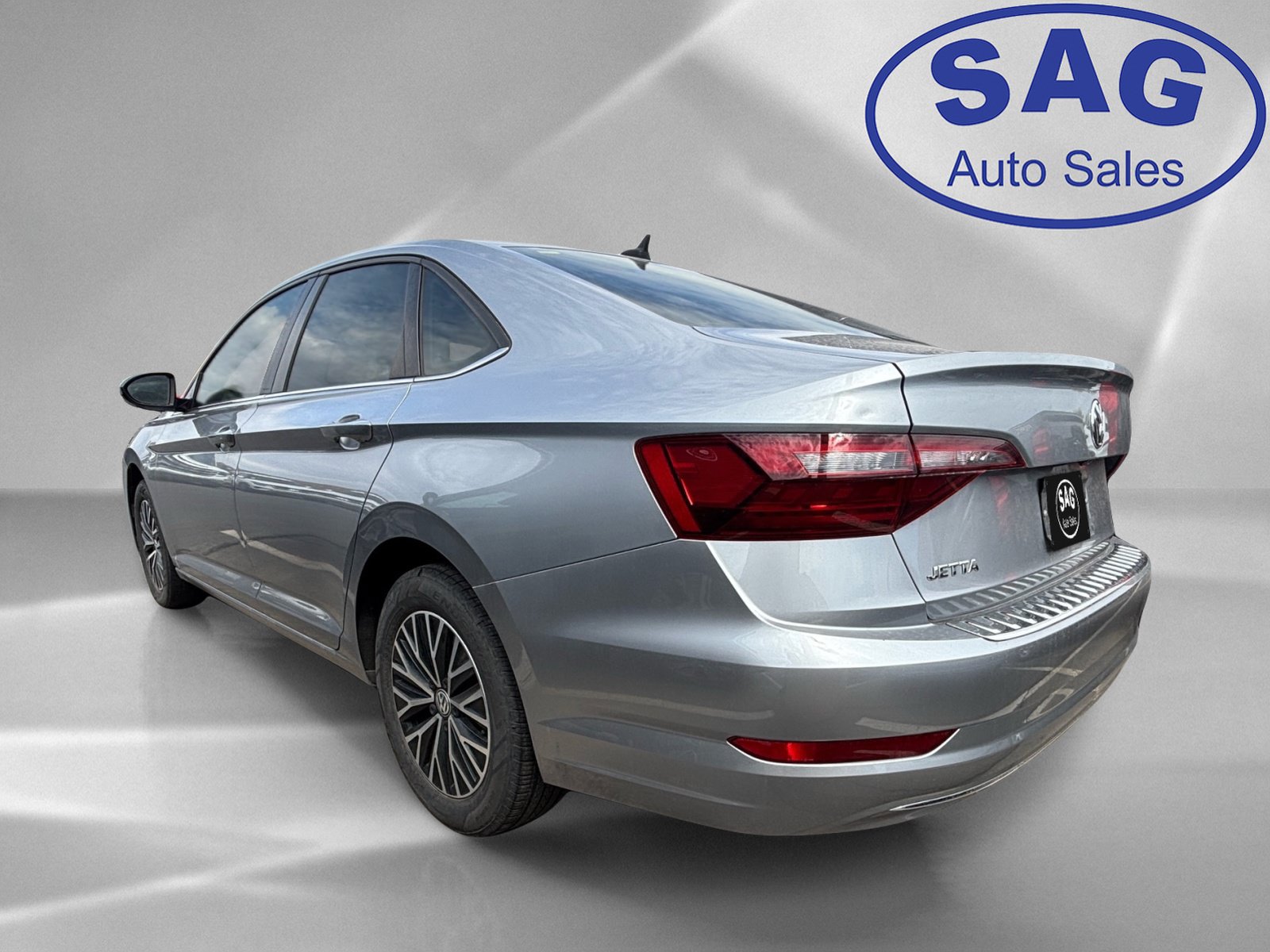 Used 2021 Volkswagen Jetta SE w/ SE Cold Weather Package FWD image 4