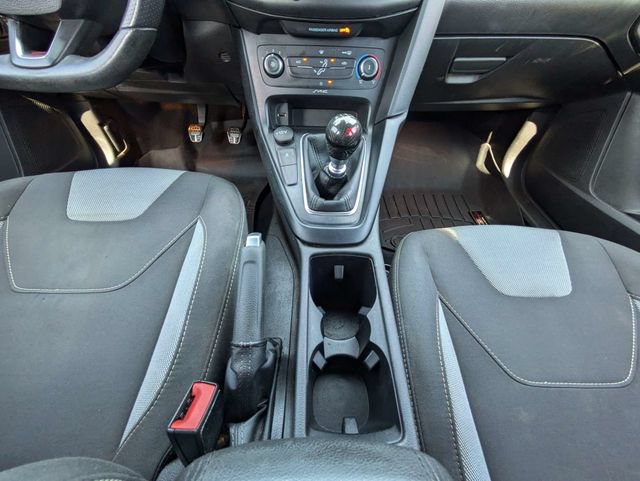 Used 2018 Ford Focus ST FWD image 20