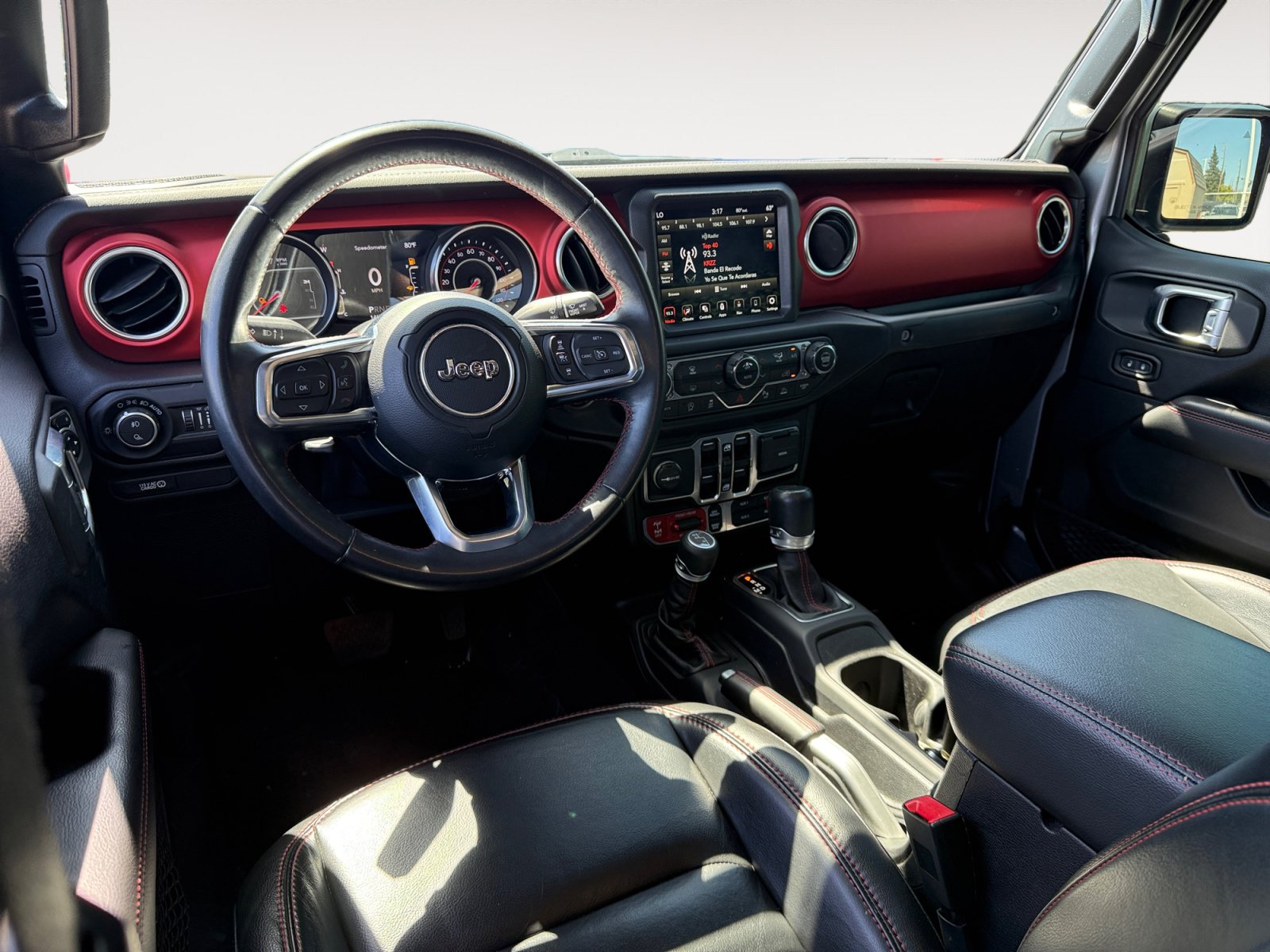 Used 2020 Jeep Gladiator Rubicon AWD/4WD image 15