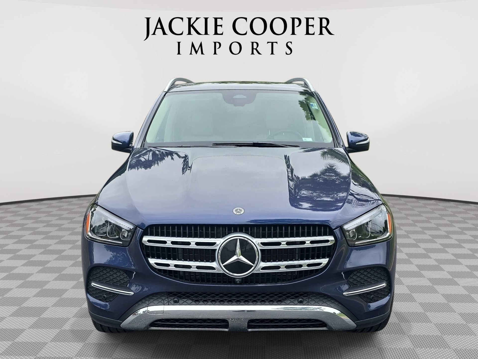 Certified 2025 Mercedes-Benz GLE 350 4MATIC image 2