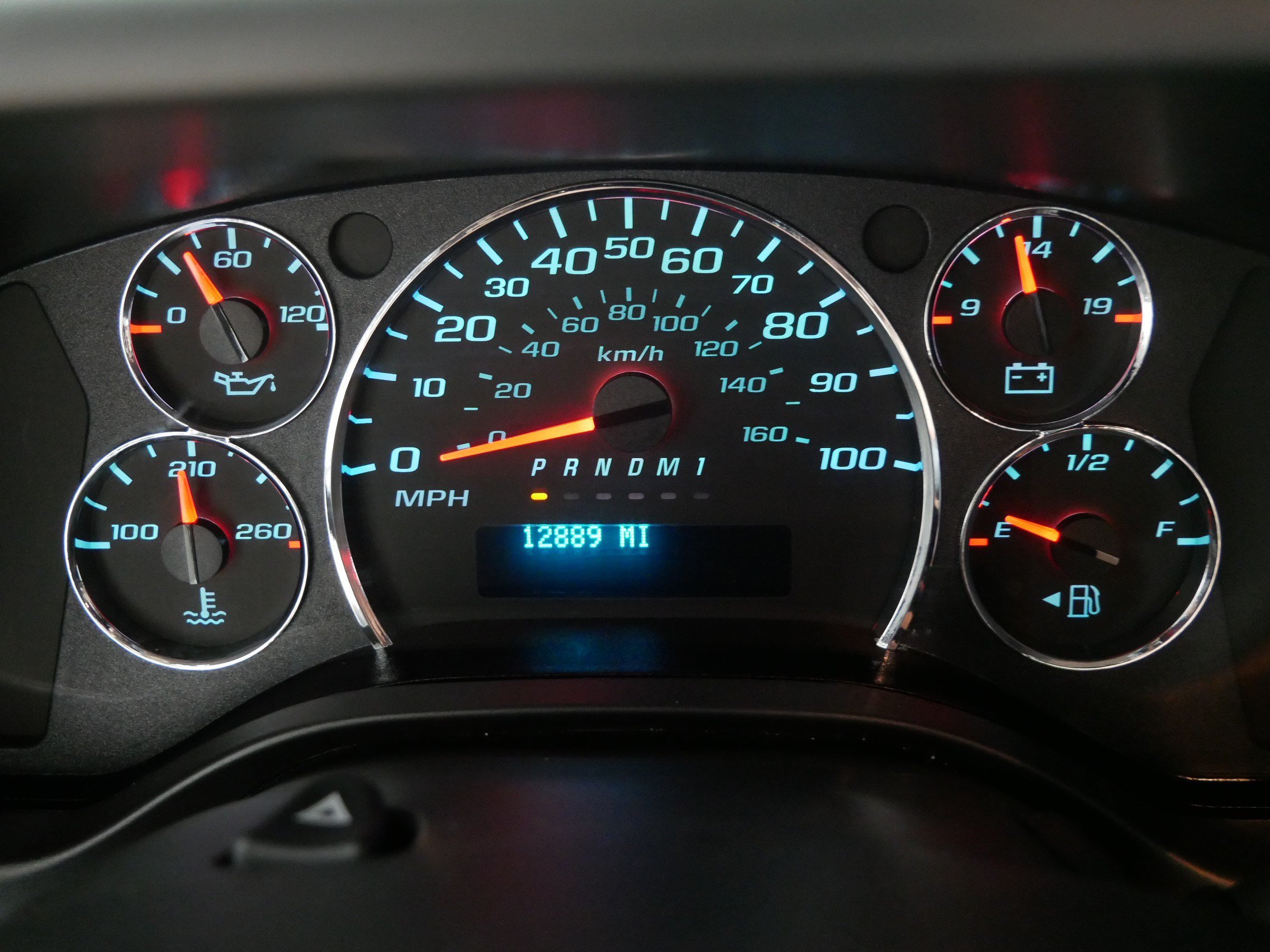 Used 2025 Chevrolet Express 2500 w/ Driver Convenience Package RWD image 21