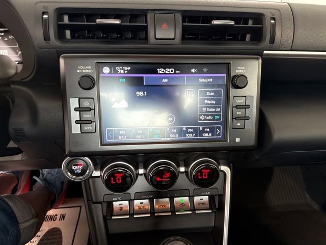 Used 2025 Toyota GR86 Premium w/ Performance Package RWD image 21
