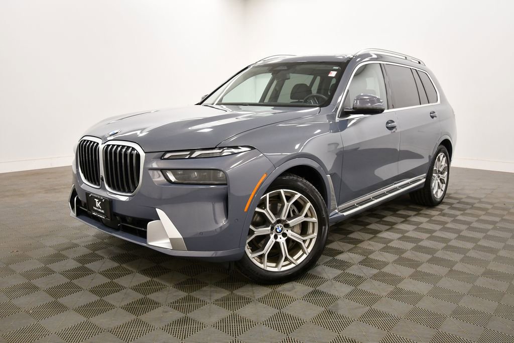 Used 2026 BMW X7 xDrive40i AWD/4WD image 2