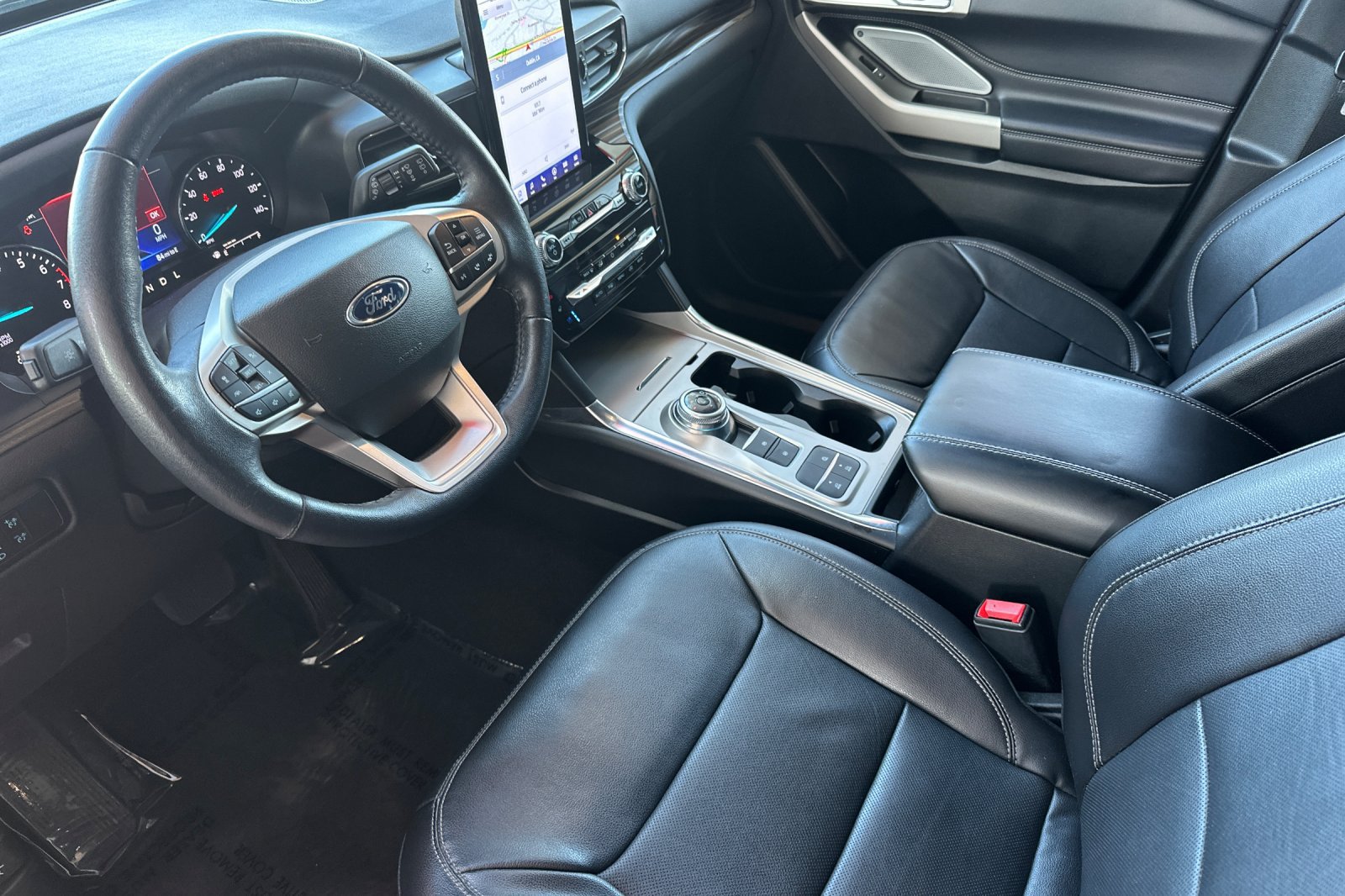 Used 2023 Ford Explorer Limited w/ Limited Technology Package RWD image 11
