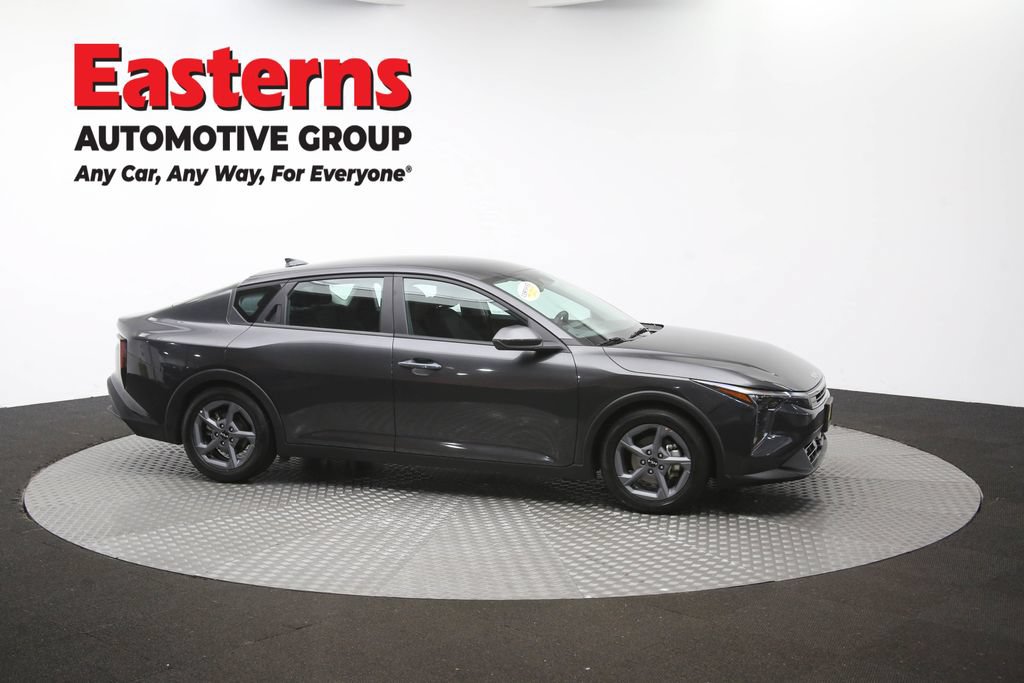 Used 2025 Kia K4 FWD image 45