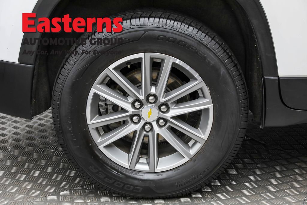 Used 2022 Chevrolet Traverse LT image 31