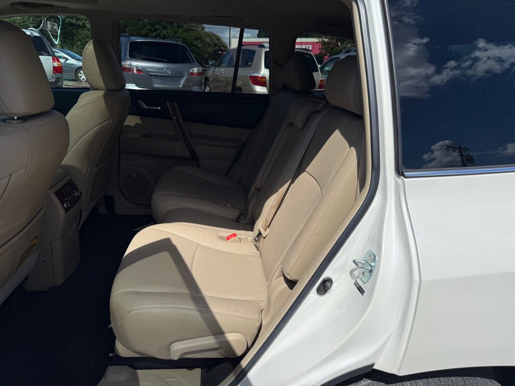 Used 2012 Toyota Highlander Limited image 13