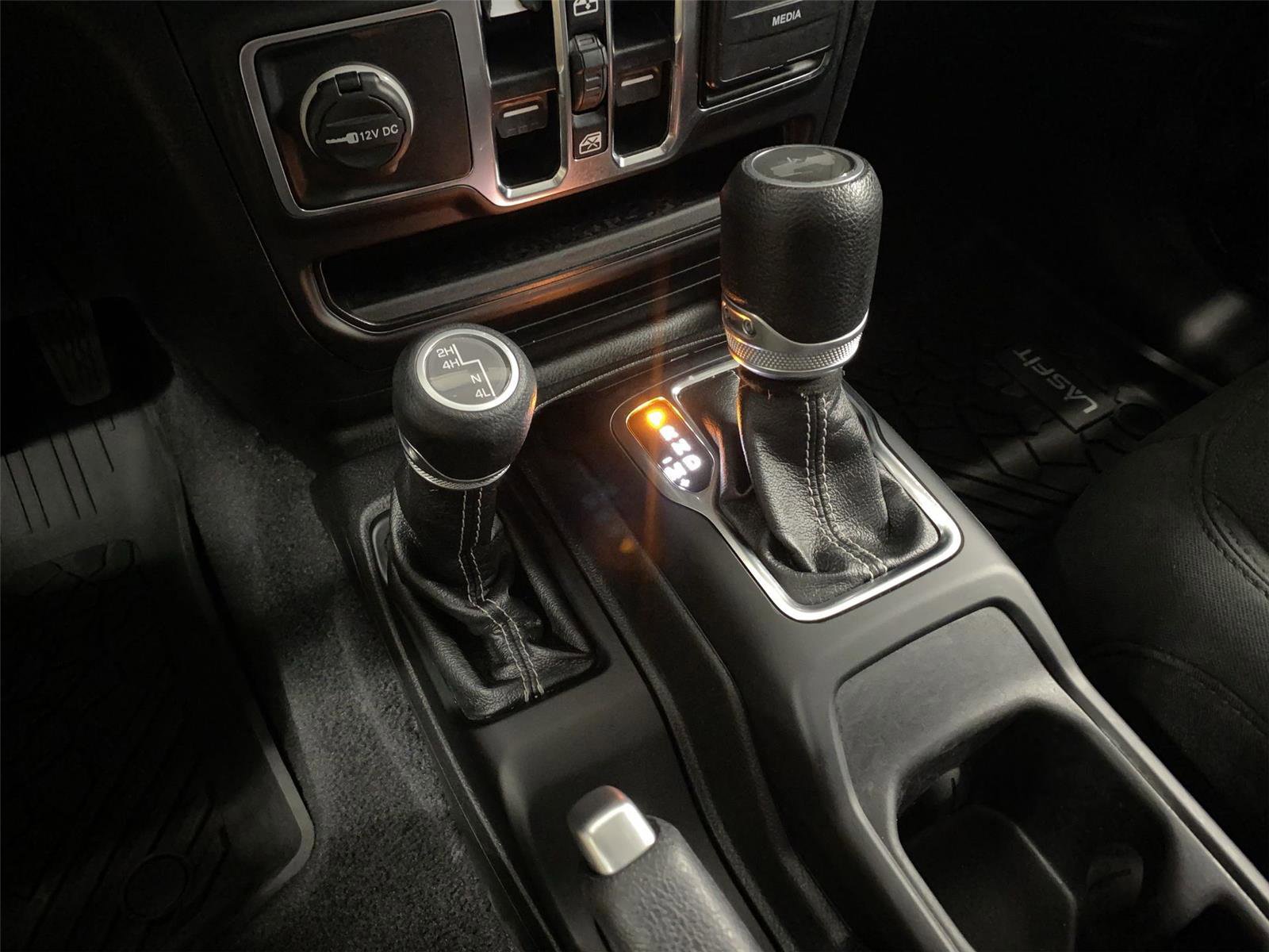 Used 2021 Jeep Wrangler Unlimited Sahara w/ Uconnect 4C Nav & Sound Group image 26