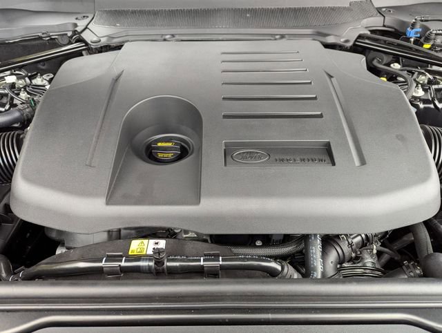 New 2025 Land Rover Discovery Dynamic SE image 20