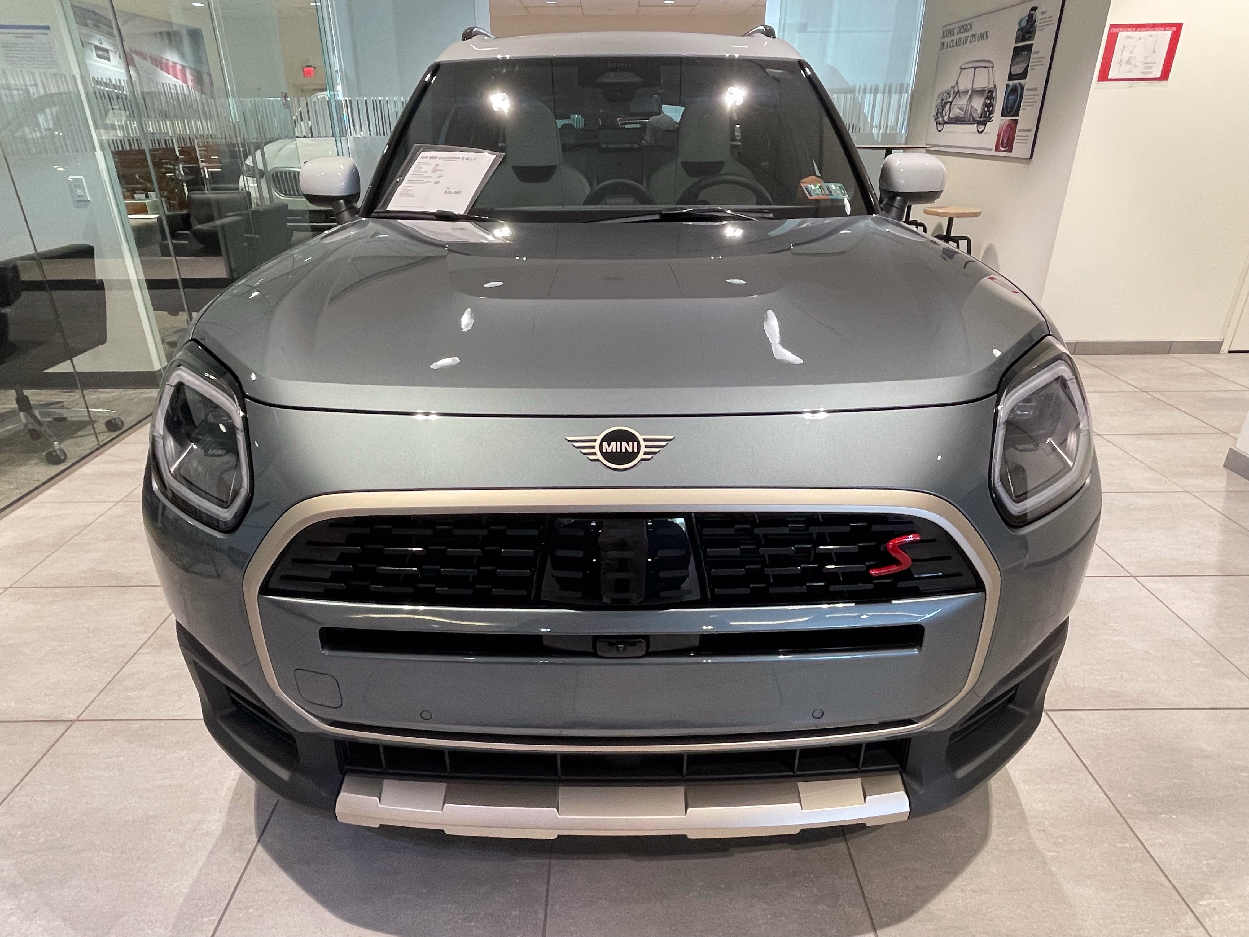 Used 2025 MINI Cooper Countryman S AWD/4WD image 2