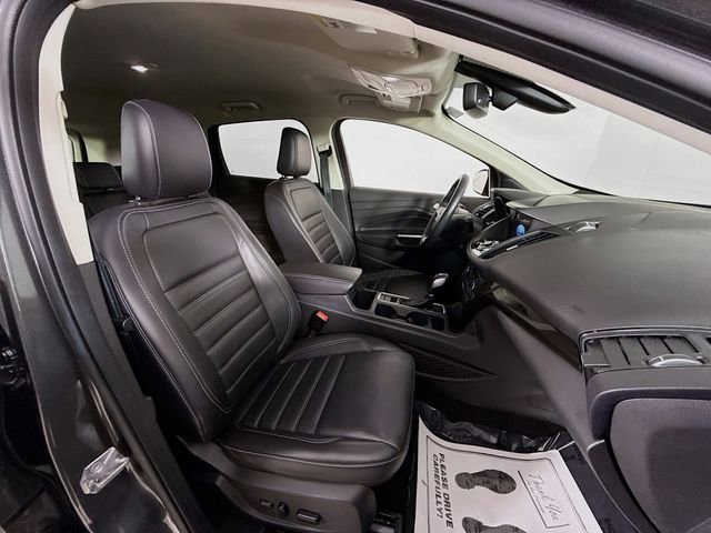 Certified 2019 Ford Escape Titanium w/ U9j03 - Titanium Tow Package image 27