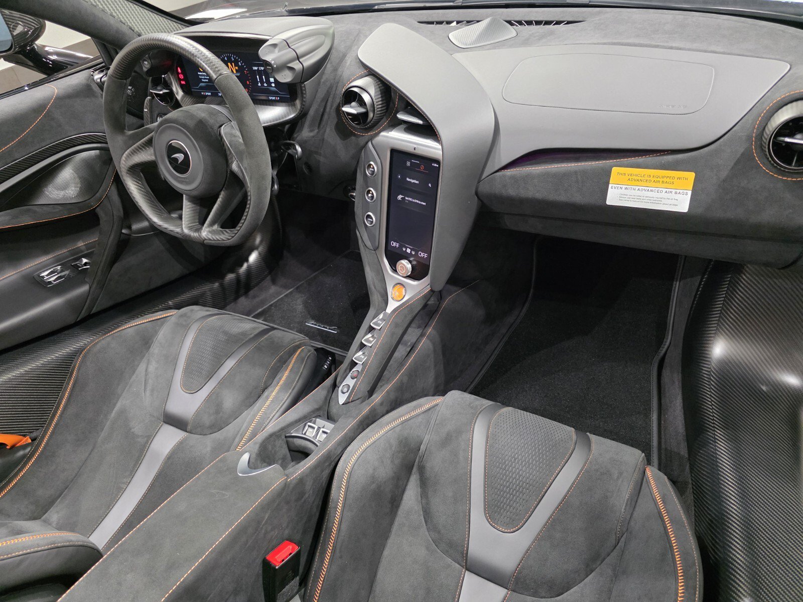 Used 2025 McLaren 750S Spider RWD image 28