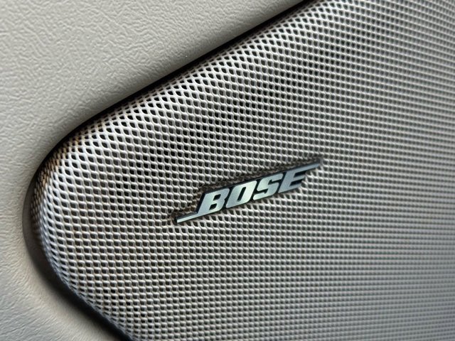 Used 2004 Cadillac Escalade AWD image 14