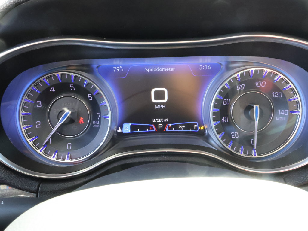 Used 2019 Chrysler 300 Touring w/ Driver Convenience Group RWD image 29