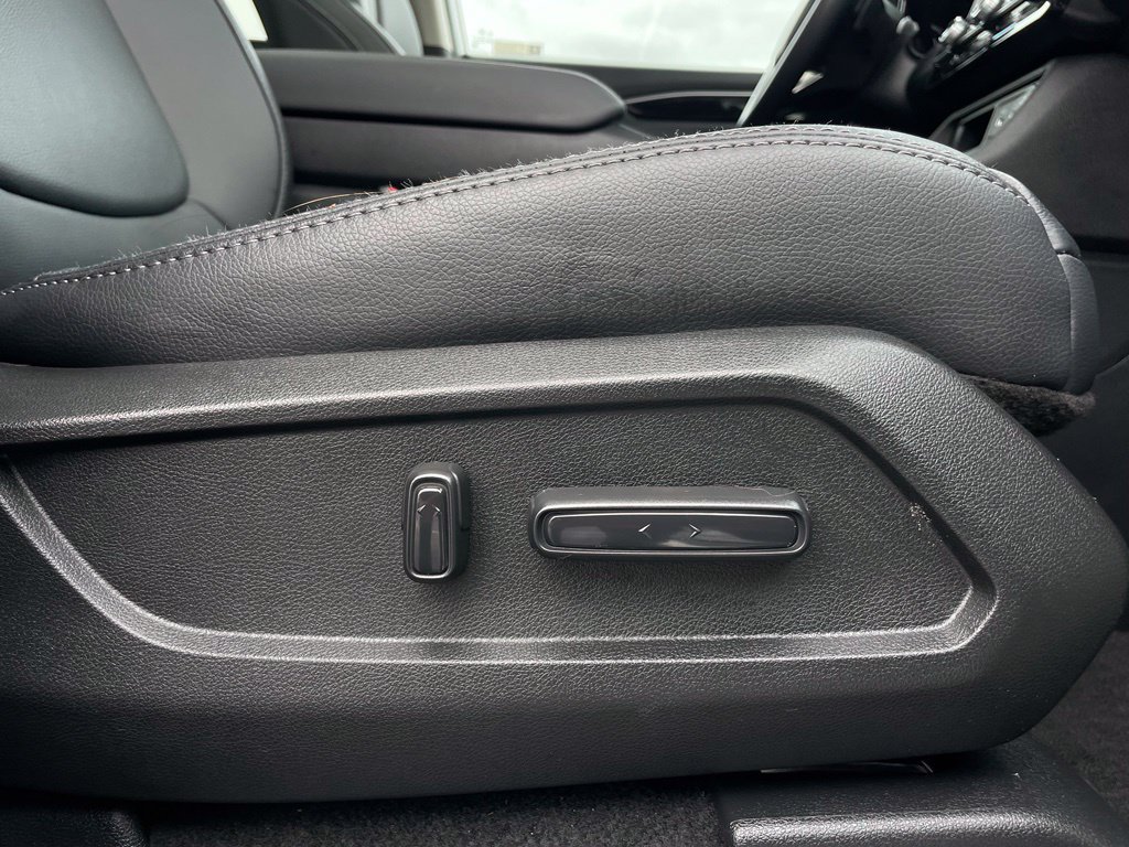 Certified 2025 Honda Pilot Touring image 30