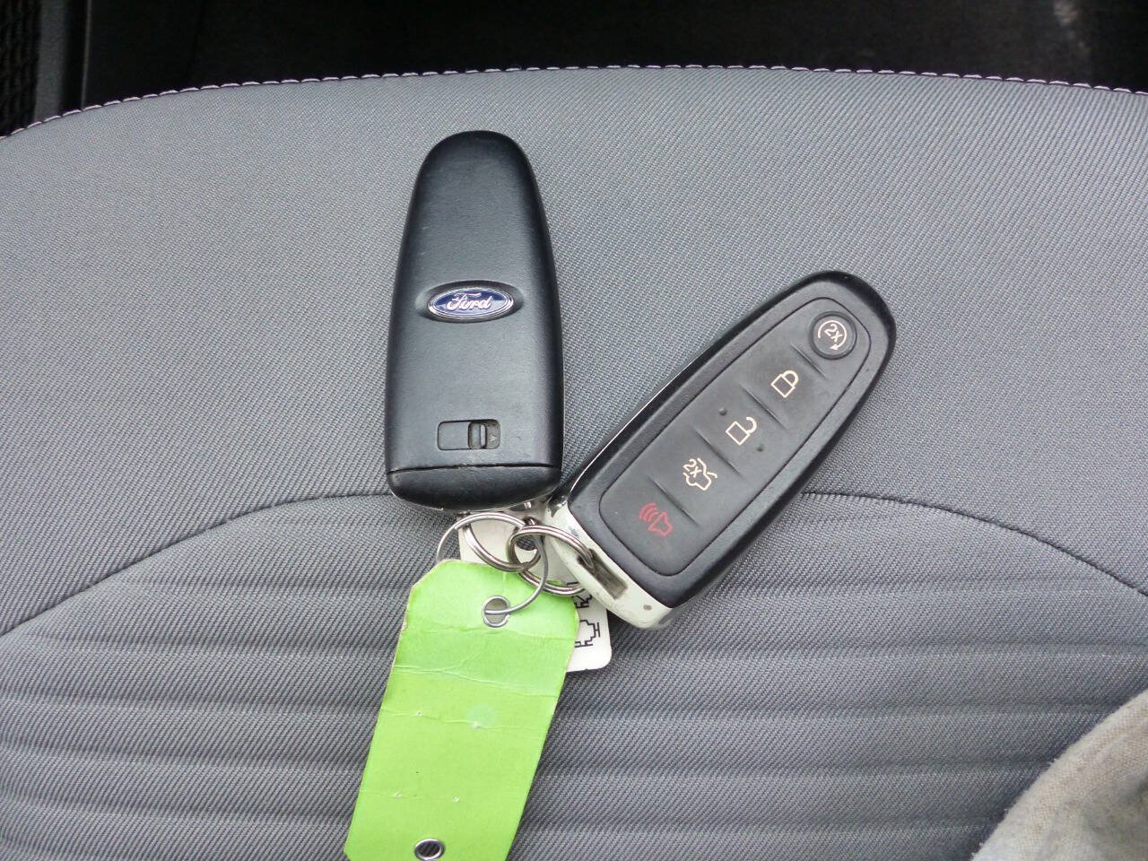 Used 2017 Ford Escape Titanium FWD image 48
