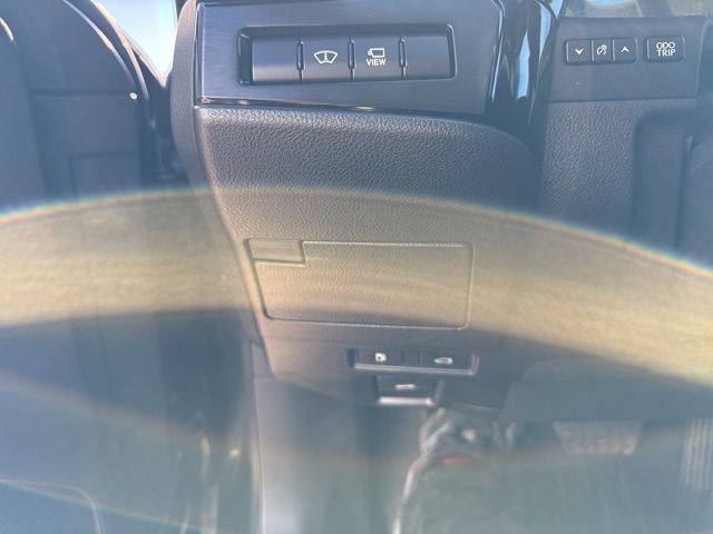 Used 2022 Lexus ES 350 Ultra Luxury w/ Accessory Package 2 image 21