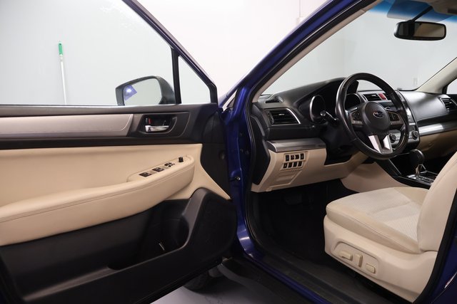 Used 2016 Subaru Outback 2.5i Premium w/ Popular Package #3 AWD/4WD image 8