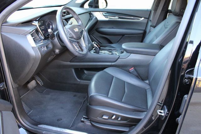 Used 2023 Cadillac XT5 Premium Luxury image 16