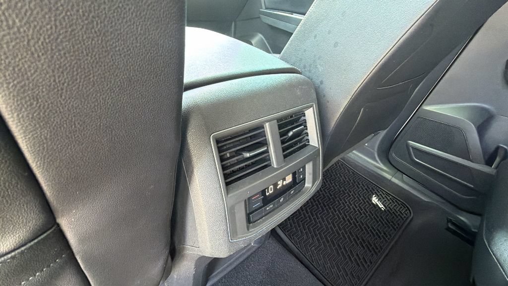 Used 2019 Volkswagen Atlas SE FWD image 26