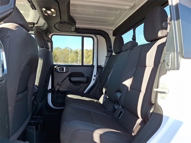 Used 2021 Jeep Gladiator Sport image 10