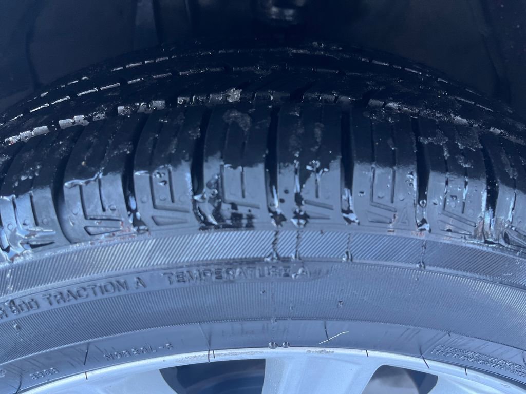 Used 2014 Toyota Camry XLE image 28