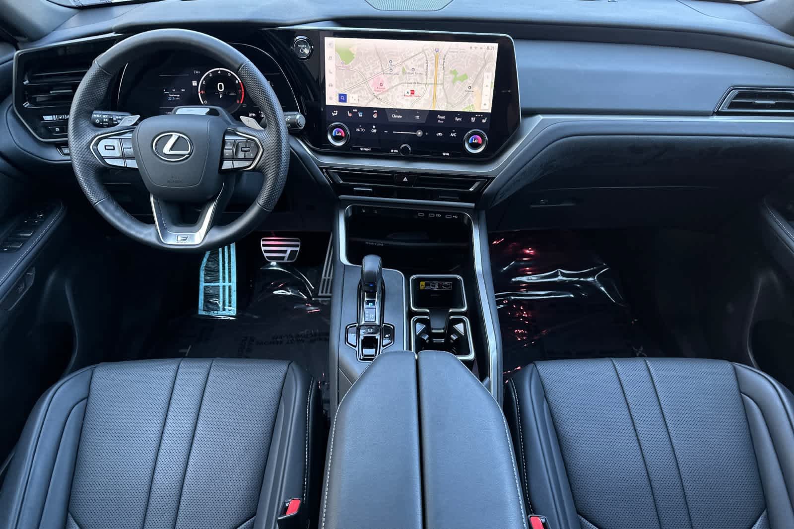 Used 2025 Lexus TX 500h AWD image 3