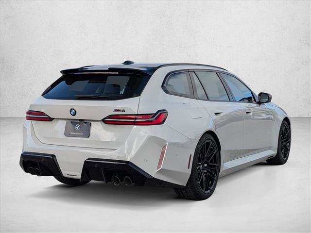 New 2026 BMW M5 Touring image 2