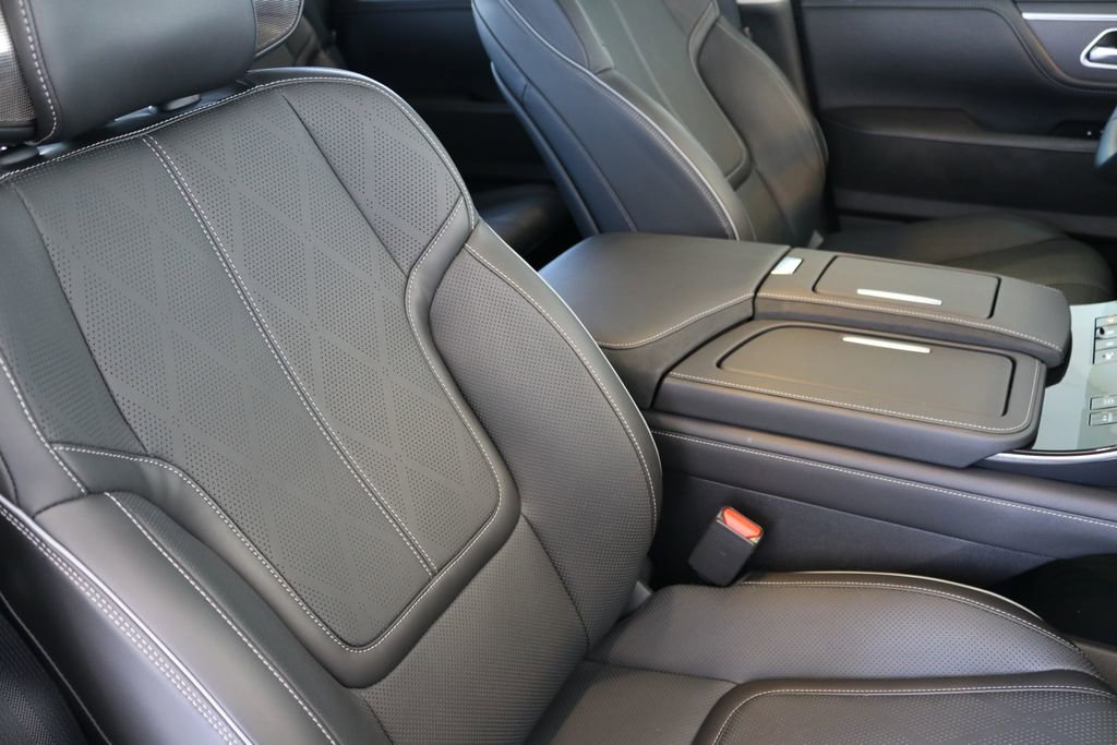 Certified 2025 INFINITI QX80 Sensory image 44