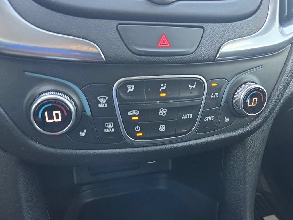 Used 2020 Chevrolet Equinox LT w/ Sport Edition FWD image 43