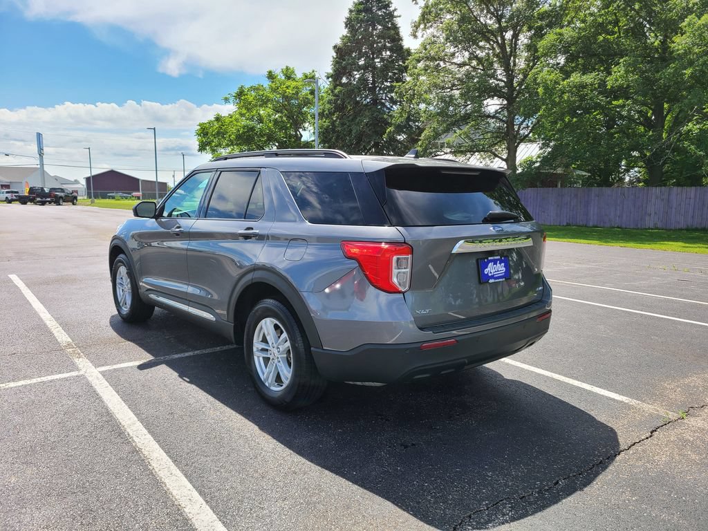 Used 2022 Ford Explorer XLT AWD/4WD image 5