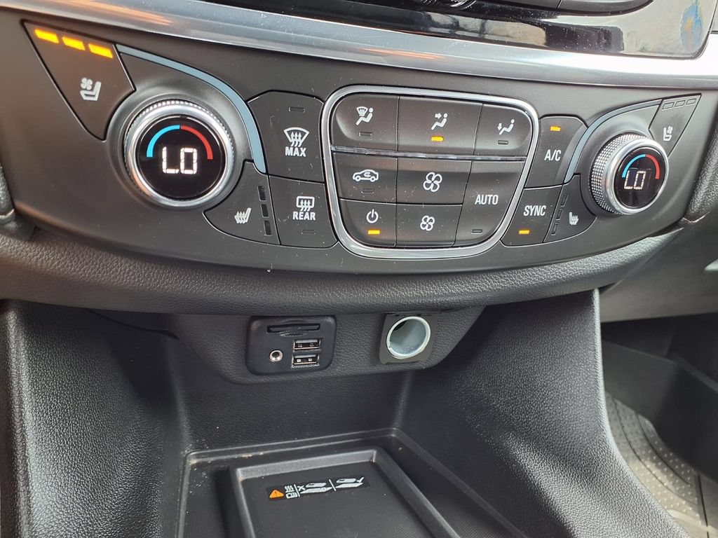 Used 2023 Chevrolet Traverse High Country w/ LPO, Floor Liner Package FWD image 9