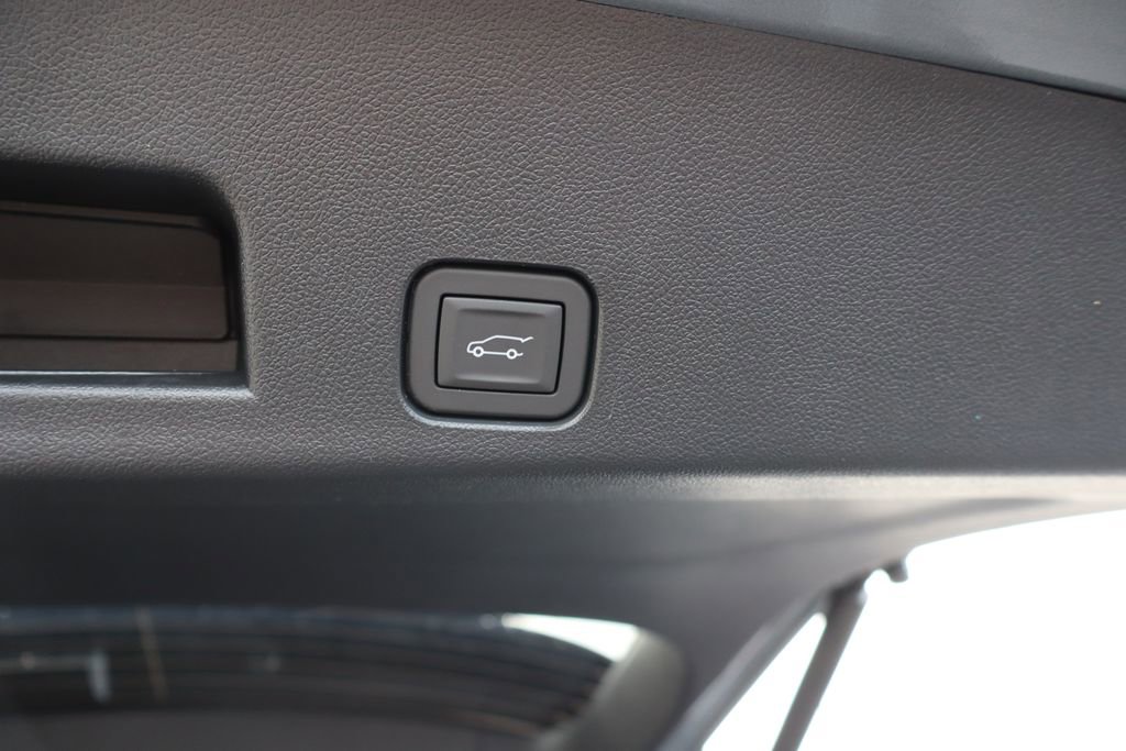 New 2026 Chevrolet Traverse LT w/ Driver Confidence Package image 25