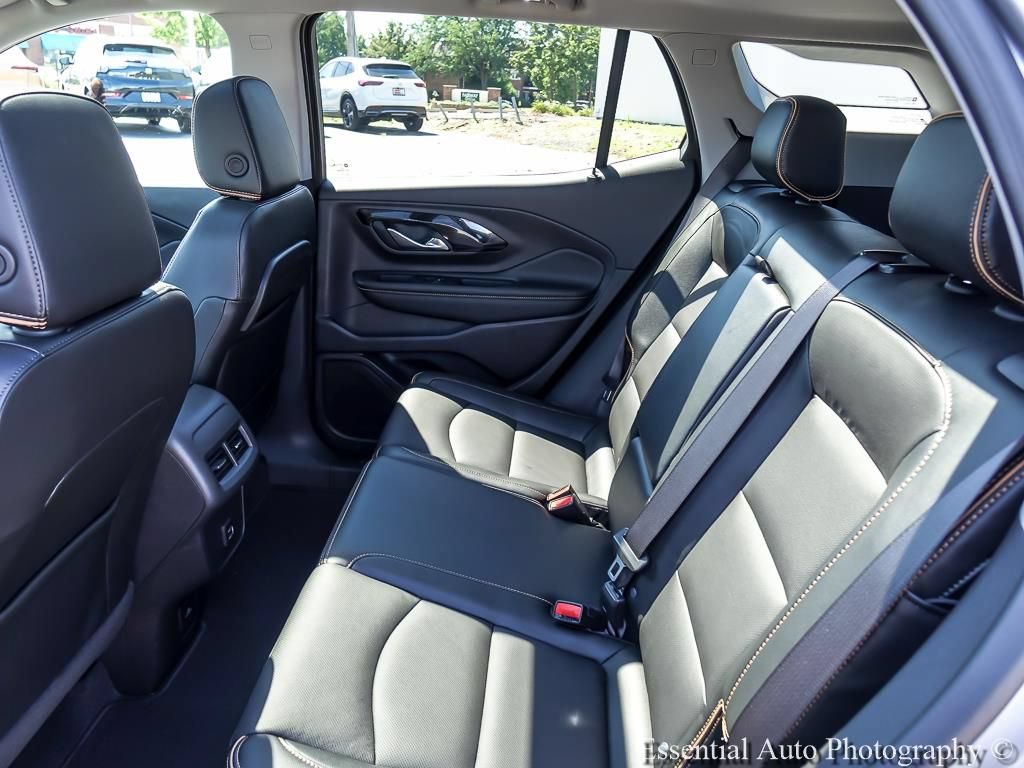 Used 2024 GMC Terrain AT4 w/ Infotainment Package II AWD/4WD image 14