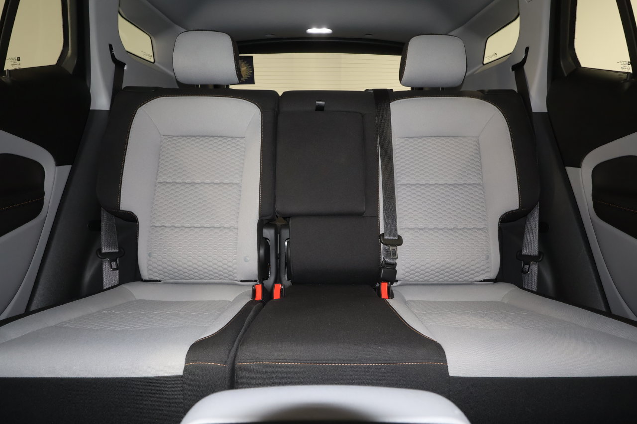 Used 2020 GMC Terrain SLE w/ Driver Convenience Package FWD image 31