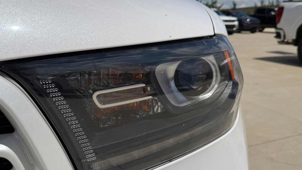 Used 2018 Dodge Durango GT w/ Technology Group AWD/4WD image 9