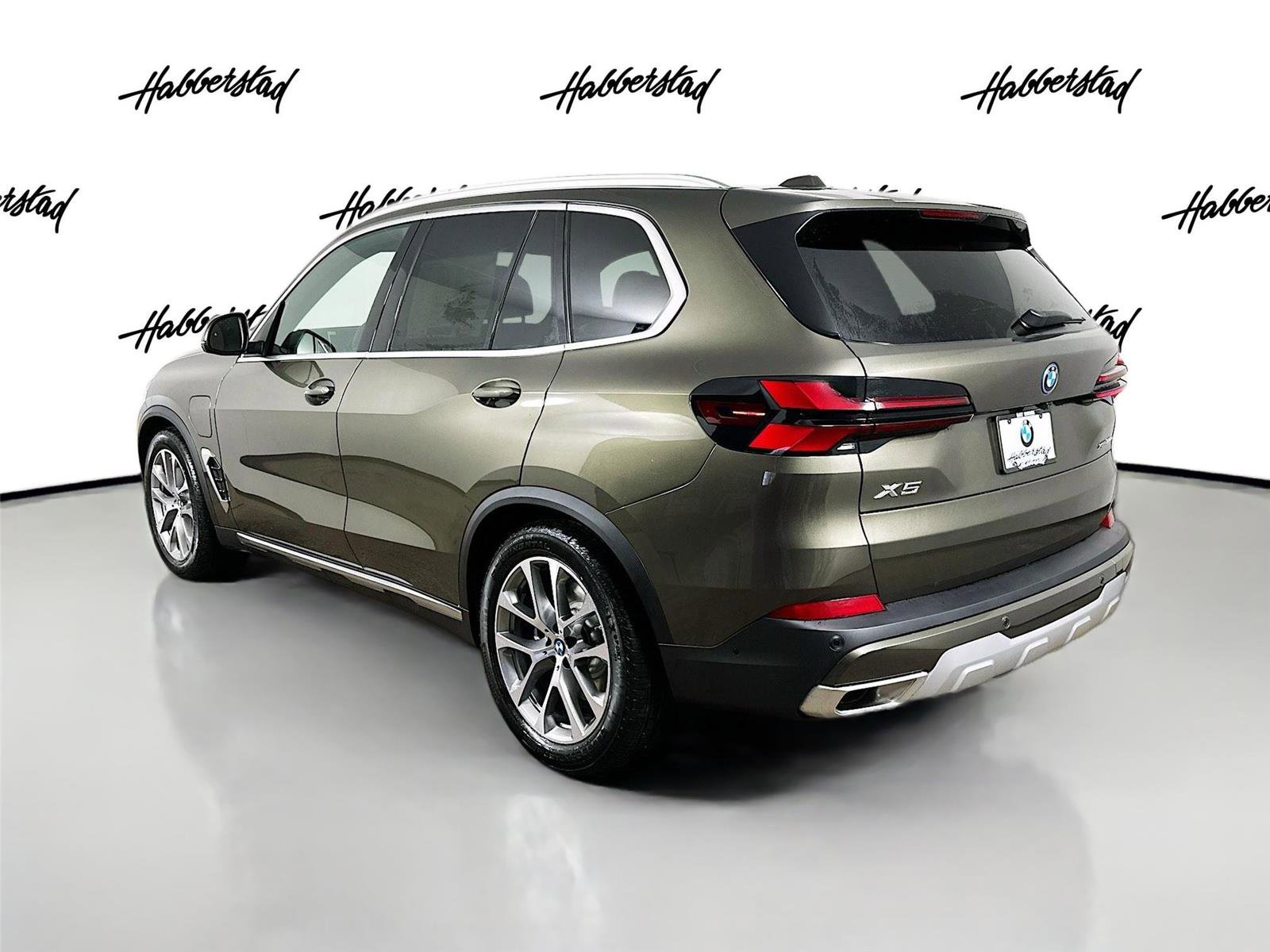 New 2026 BMW X5 xDrive50e w/ Climate Comfort Package image 7