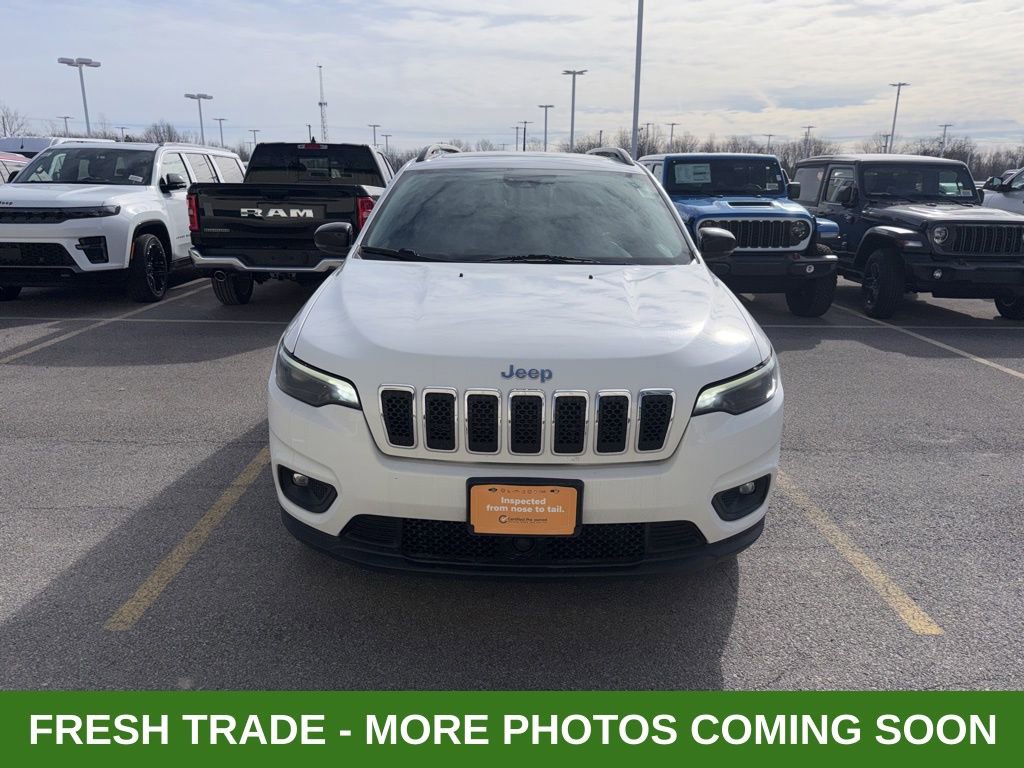 Used 2022 Jeep Cherokee Latitude Lux w/ Sun & Sound Group image 2